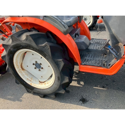 KUBOTA トラクター GB200