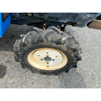 ISEKI トラクター TU145