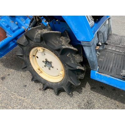 ISEKI トラクター TU145