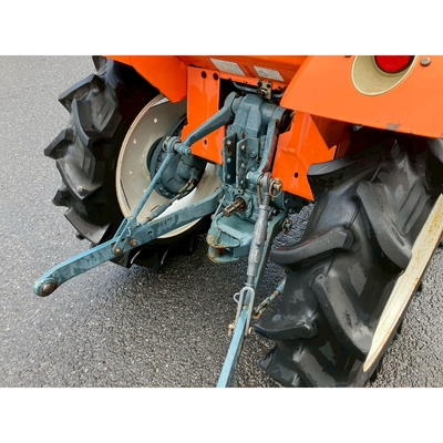 KUBOTA トラクター L1802D