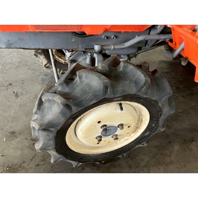 KUBOTA トラクター B40