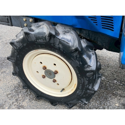 ISEKI トラクター TU140