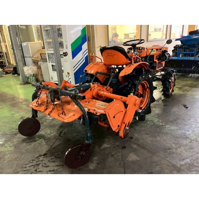 KUBOTA トラクター B7001D