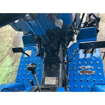 ISEKI トラクター TU1400