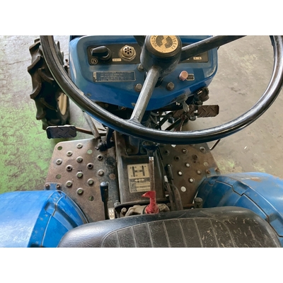 ISEKI トラクター TX1210F