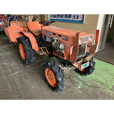 KUBOTA トラクター B7001D