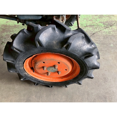 KUBOTA トラクター B7001D