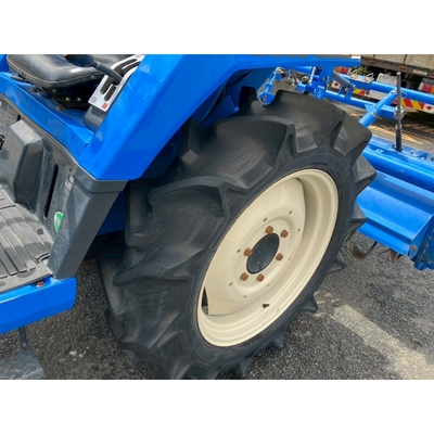 ISEKI トラクター TU225F