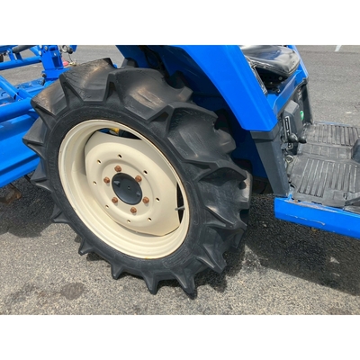 ISEKI トラクター TU225F