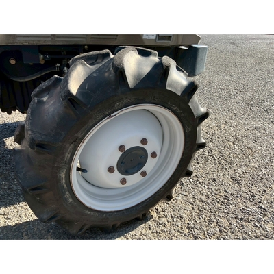 ISEKI トラクター TG233F