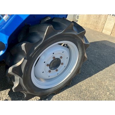ISEKI トラクター TG233F