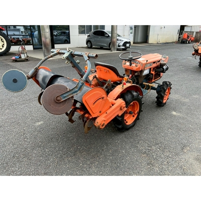 KUBOTA トラクター B6001D