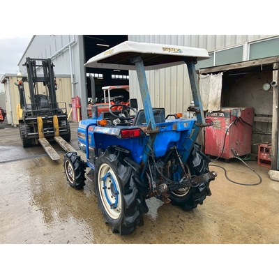 ISEKI トラクター TA210F