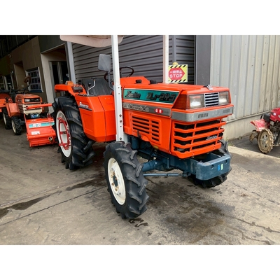 KUBOTA トラクター L1-245D