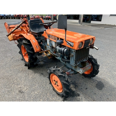 KUBOTA トラクター B7000D