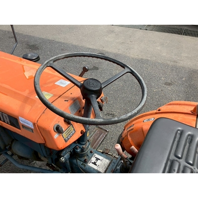 KUBOTA トラクター B7000D
