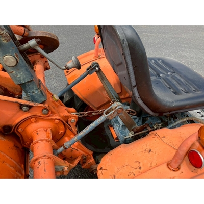 KUBOTA トラクター B7000D