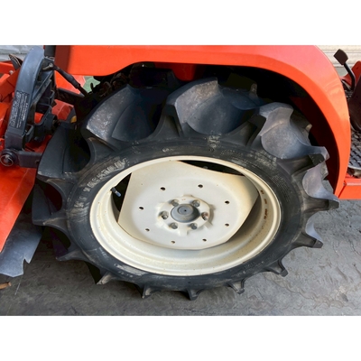 KUBOTA トラクター GT-8