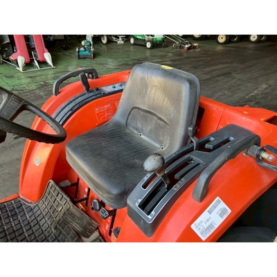 KUBOTA トラクター GT-8