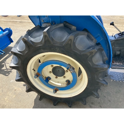 ISEKI トラクター TL2301F