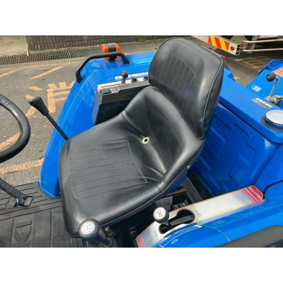 ISEKI トラクター TA210F