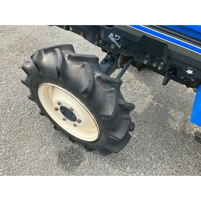 ISEKI トラクター TA210F