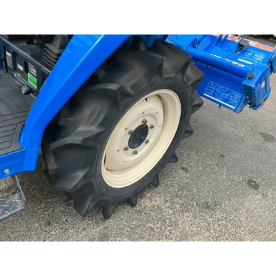ISEKI トラクター TA210F
