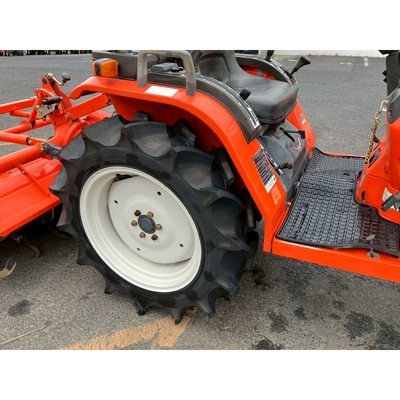 KUBOTA トラクター A-175