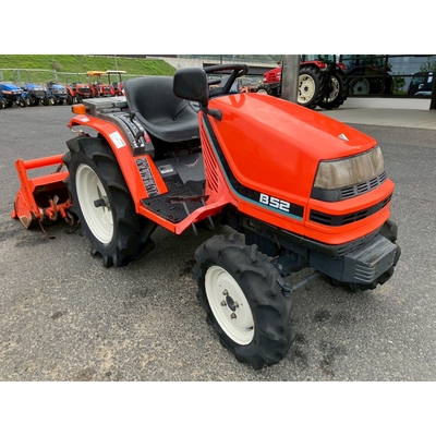 KUBOTA トラクター B52