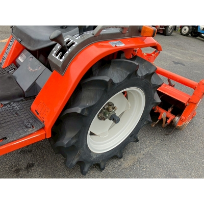 KUBOTA トラクター B52