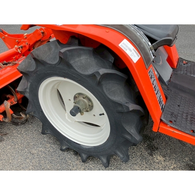 KUBOTA トラクター B52