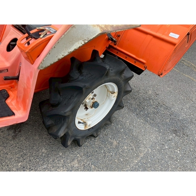 KUBOTA トラクター XB-1