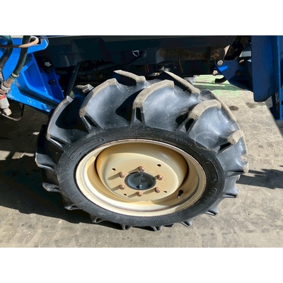 ISEKI トラクター TA275F