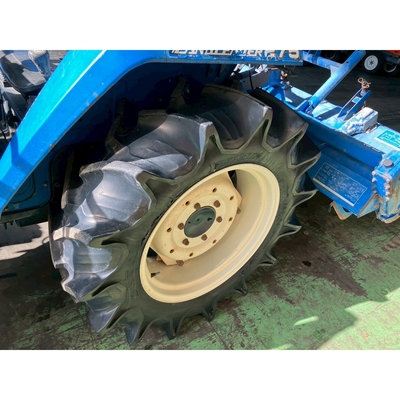 ISEKI トラクター TA275F