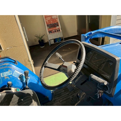 ISEKI トラクター TA275F