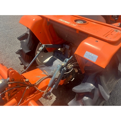 KUBOTA トラクター B1702