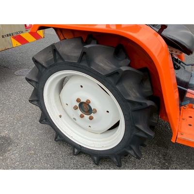 KUBOTA トラクター  B1600D