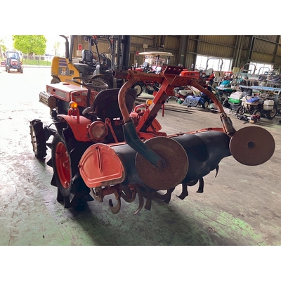 KUBOTA トラクター B7000D