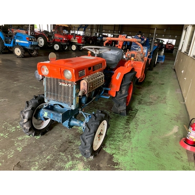 KUBOTA トラクター B7000D