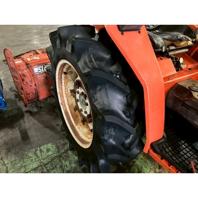 KUBOTA トラクター L1-245