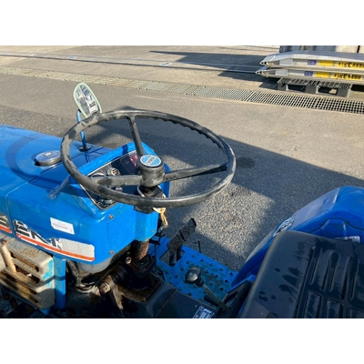 ISEKI トラクター TU1500