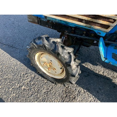 ISEKI トラクター TU1500