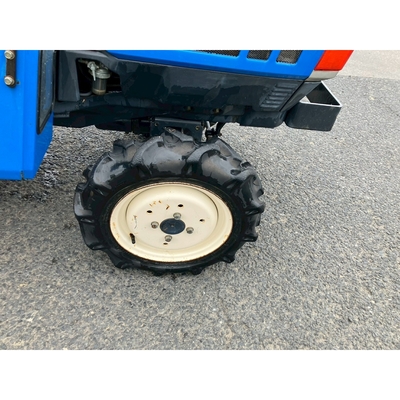 ISEKI トラクター TU137F