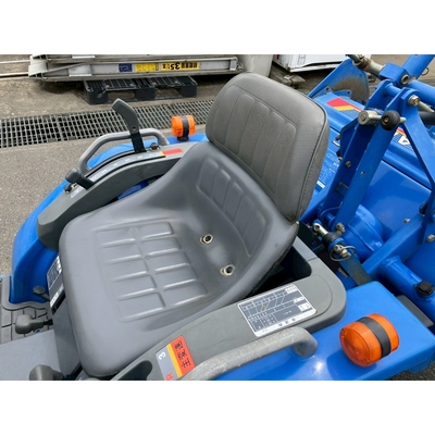 ISEKI トラクター TF5F