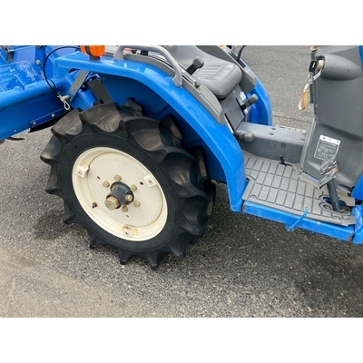 ISEKI トラクター TF5F