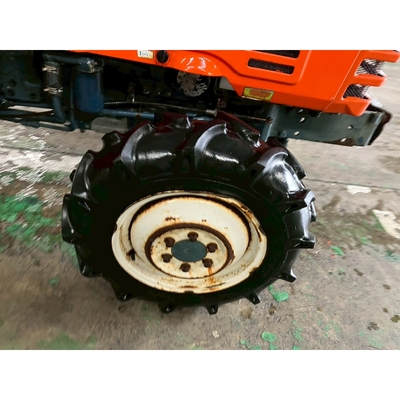 KUBOTA トラクター L1-205D