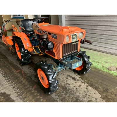KUBOTA トラクター B7001