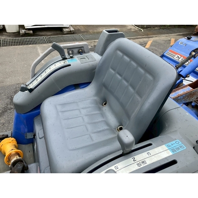 ISEKI トラクター THS18