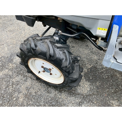 ISEKI トラクター THS18