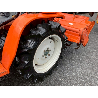 KUBOTA トラクター B1600